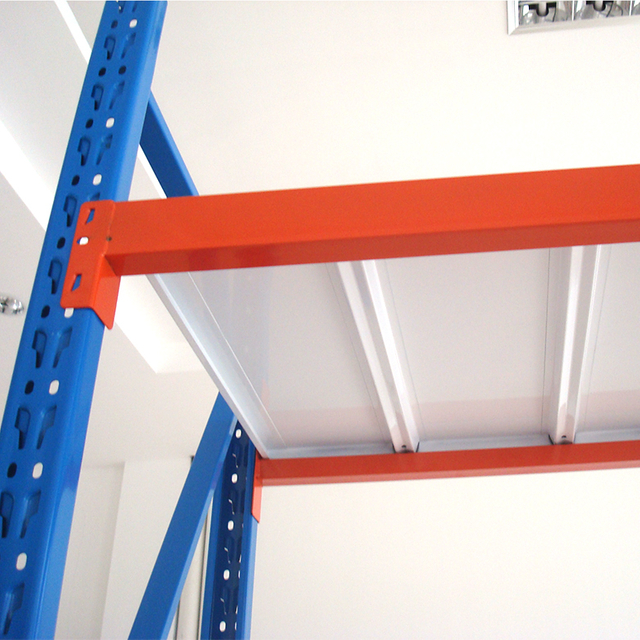 Light duty storage rack