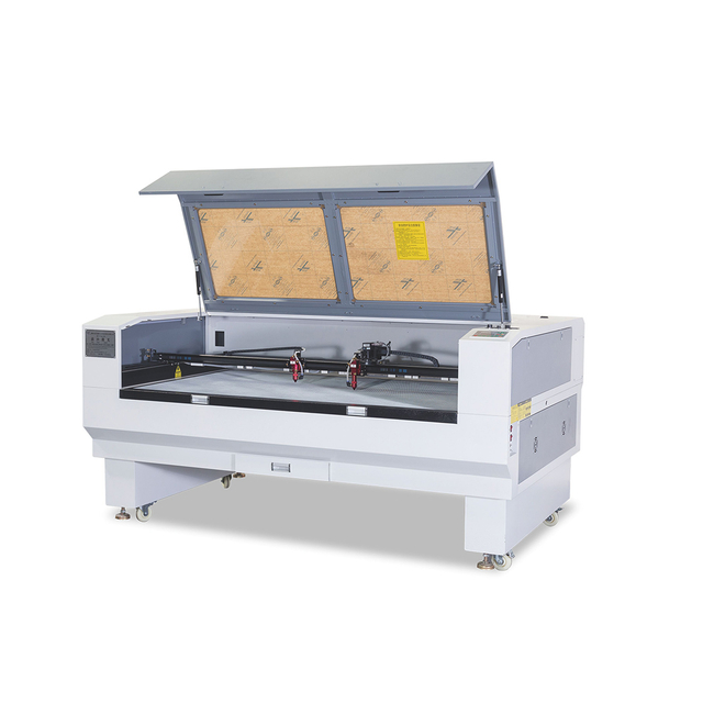 CO2 Laser Cutting Machine