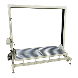 Automatic fabric loading machine