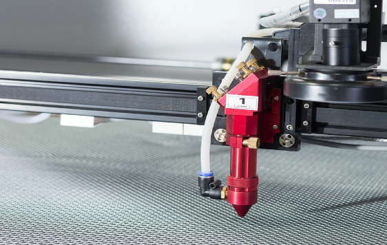 1458-9 Fabric cutting machine.png