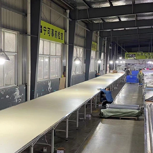 Cutting Table (4).png