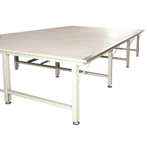 Cutting Table (3).png