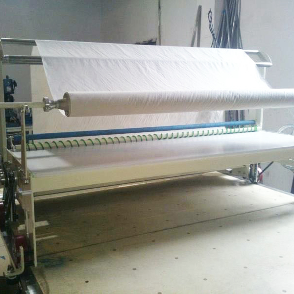 Manual Fabric Spreader